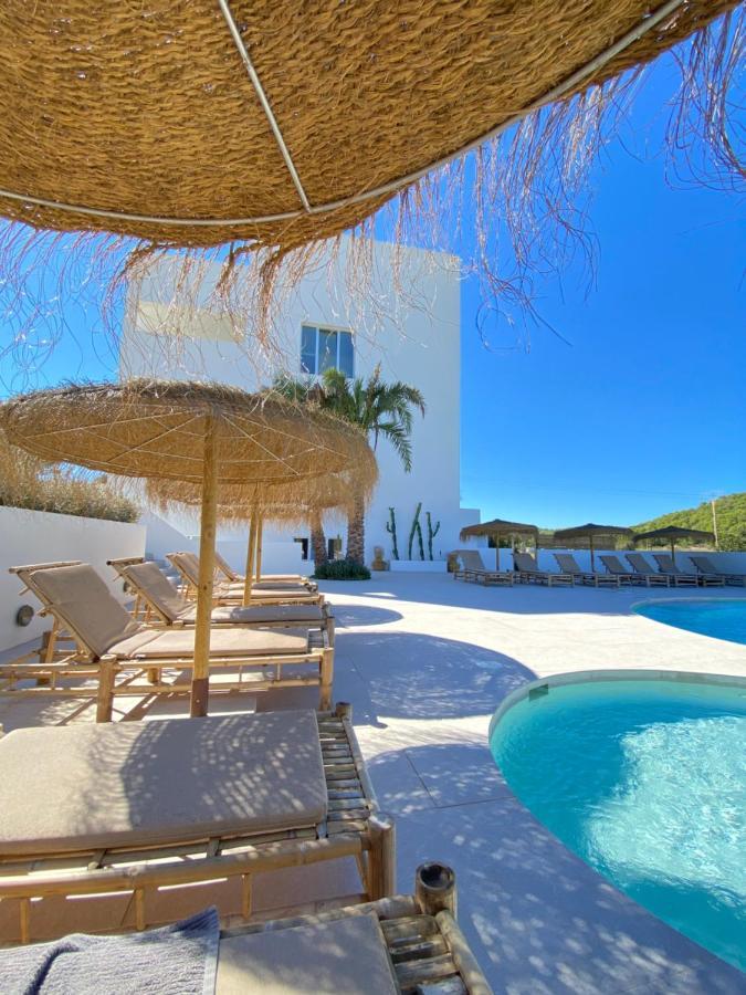 The Olive Boutique Suites & * Cala Llonga (Ibiza)